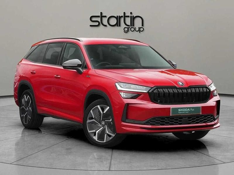 Velvet red metallic New 2025 Skoda Kodiaq SportLine SUV | £42,750 (Fair price) - Image 1/4