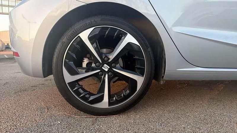 Used Seat Ibiza FR Sport 110 HP (80 kW) 2024 Silver Hatchback