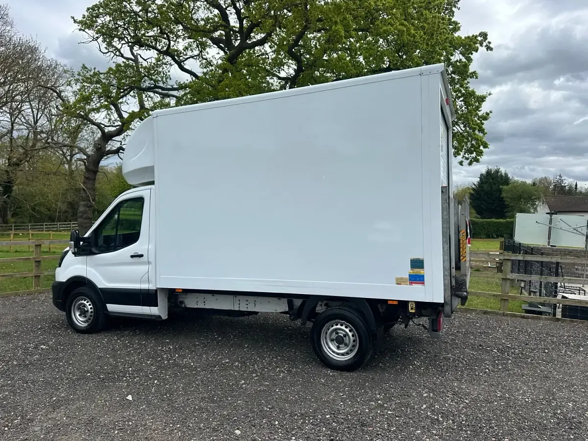 Used Ford Transit 130 HP (95 kW) 2022 White