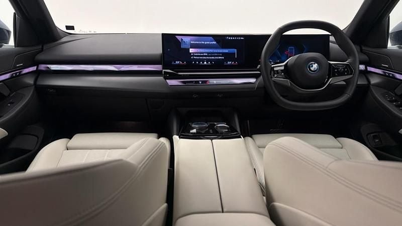 Used BMW i5 Sport Line 246 kW (335 HP) 2024 Blue