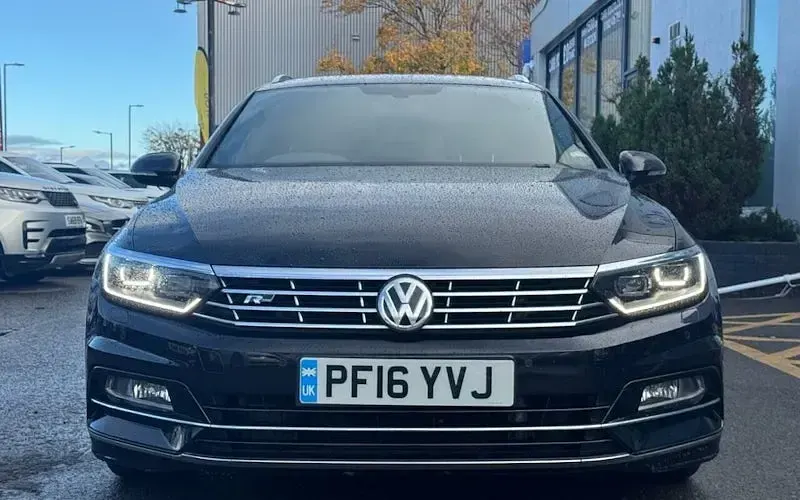 Used VW Passat R-line 241 HP (177 kW) 2016 Black Estate