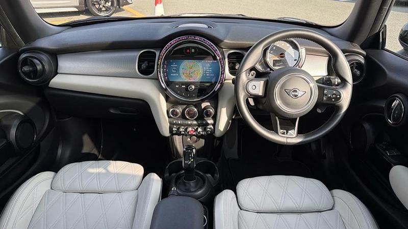 Used Mini Cooper S Exclusive 176 HP (129 kW) 2022 Black Hatchback