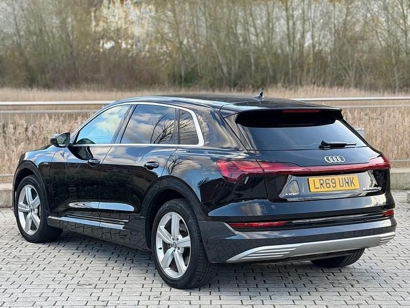 Used Audi e-tron Comfort 300 kW (408 HP) 2019 Black SUV