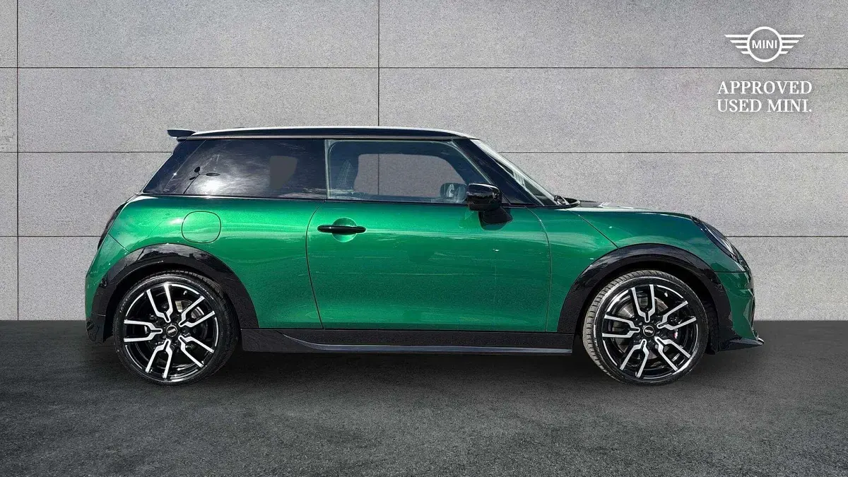 Used Mini Cooper S Hatch 201 HP (147 kW) 2025 Green Hatchback
