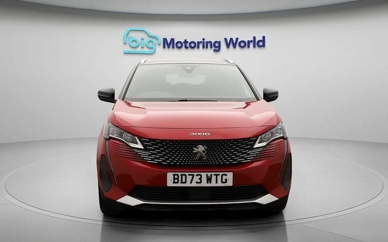 Used Peugeot 3008 GT 131 HP (96 kW) 2023 Red Estate