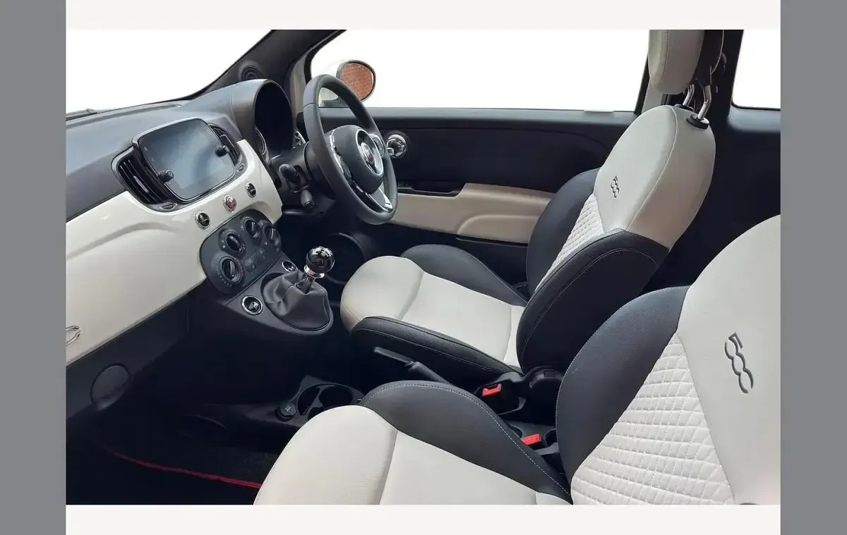 Used Fiat 500 Dolcevita 70 HP (51 kW) 2022 White Hatchback
