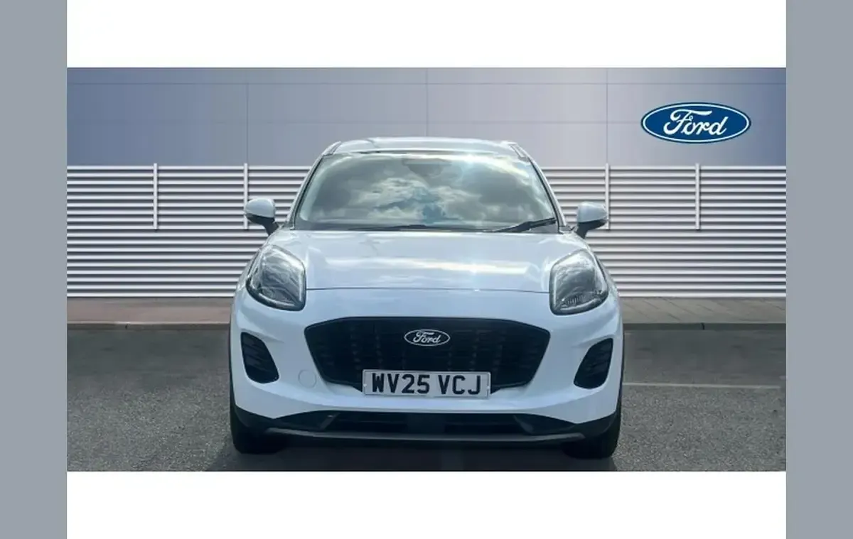 Used Ford Puma Titanium 125 HP (91 kW) 2025 White SUV