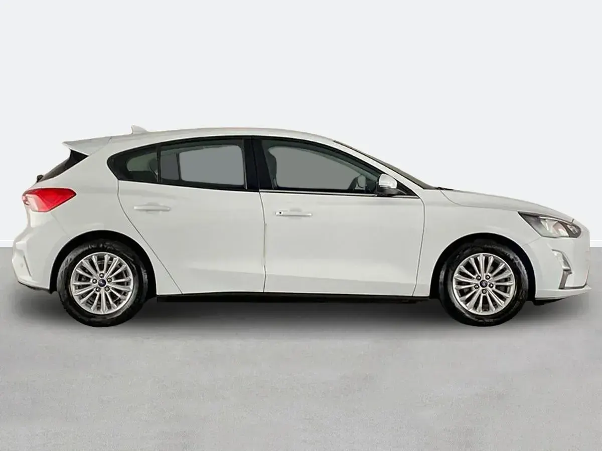 Used Ford Focus Titanium 125 HP (91 kW) 2020 White Hatchback