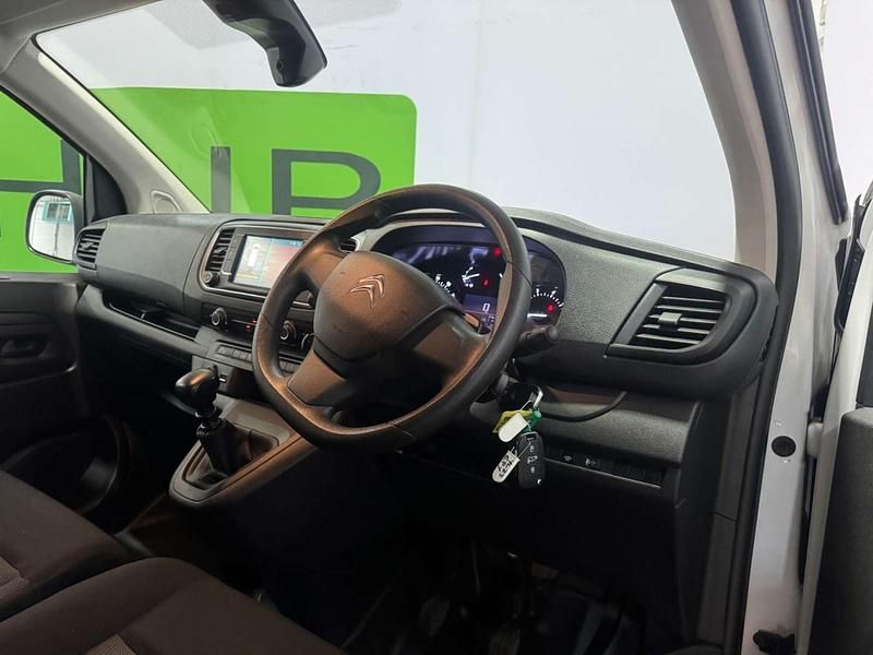 Used Citroën Dispatch 2023 White MPV