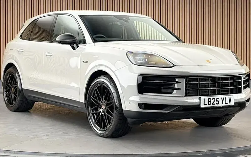 Used Porsche Cayenne 470 HP (345 kW) 2025 SUV