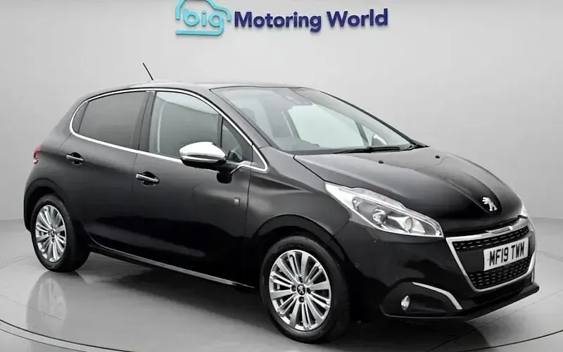Used Peugeot 208 S 82 HP (60 kW) 2019 Hatchback