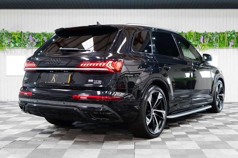 Used Audi Q7 Advanced 340 HP (250 kW) 2021 Black SUV