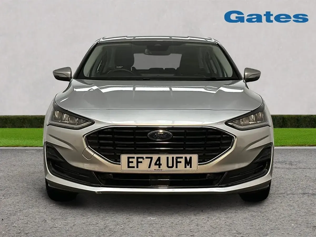 Usado Ford Focus Titanium 155 HP (114 kW) 2024 Prateado Citadino