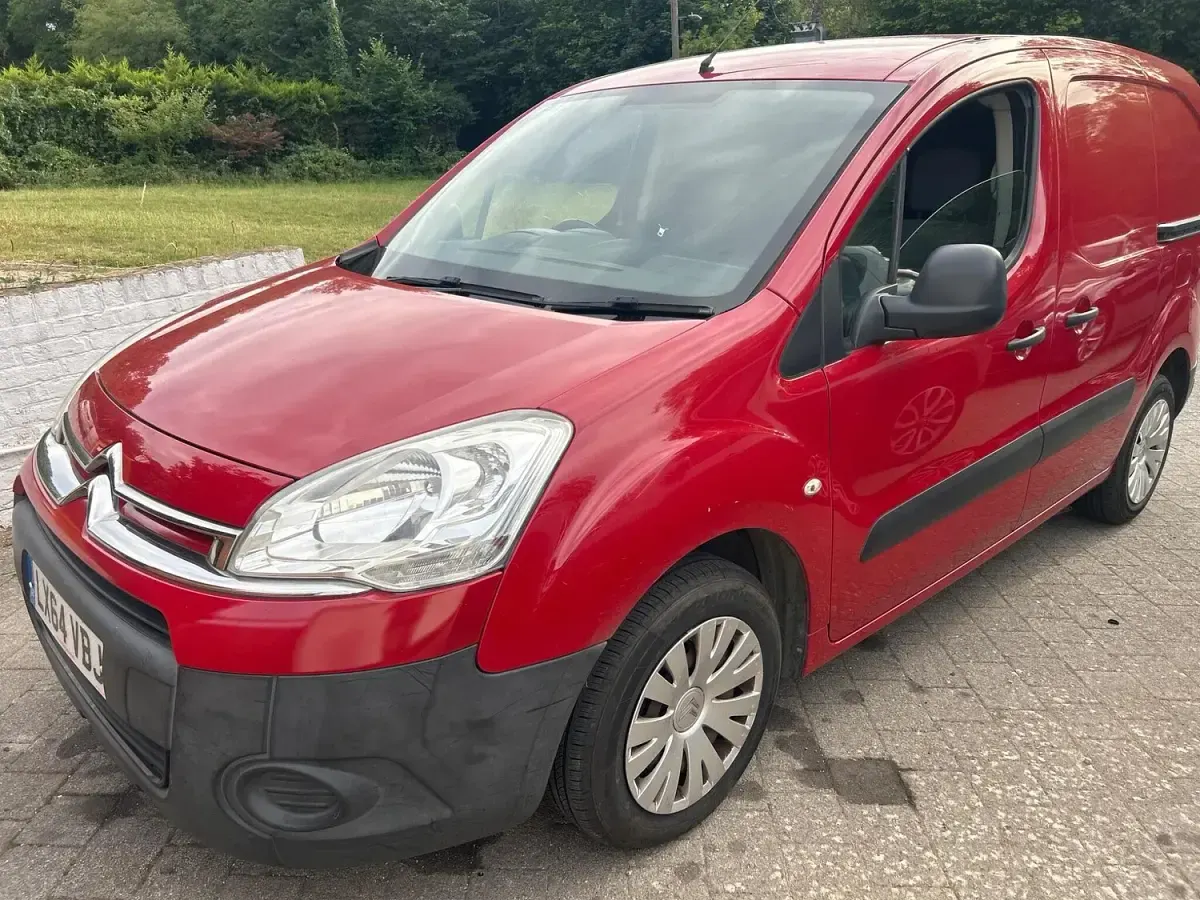 Used Citroën Berlingo 75 HP (55 kW) 2014 Red MPV
