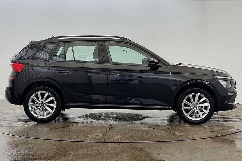 Used Skoda Kamiq SE 85 HP (62 kW) 2025 Black magic pearl effect SUV