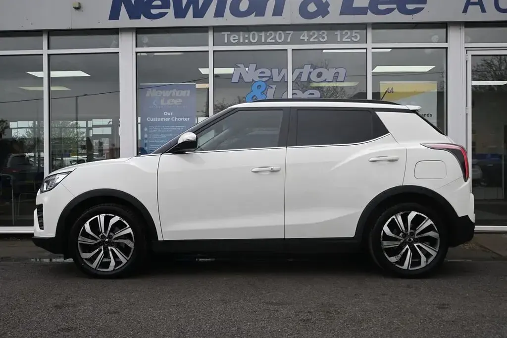 Used SsangYong Tivoli 136 HP (100 kW) 2021 White SUV
