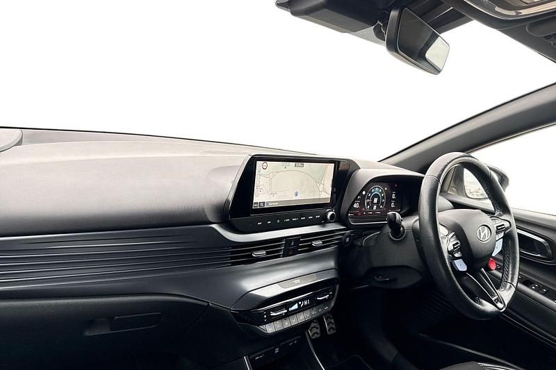 Used Hyundai i20 204 HP (150 kW) 2022 White Hatchback