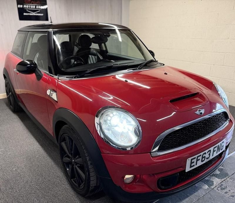 Used Mini Cooper S Hatch 184 HP (135 kW) 2013 Red Hatchback