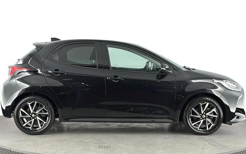 Used Toyota Yaris Hybrid Design 116 HP (85 kW) 2025 Hatchback