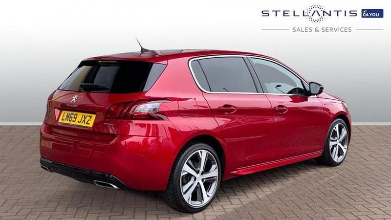 Used Peugeot 308 GT-line 129 HP (94 kW) 2019 Hatchback