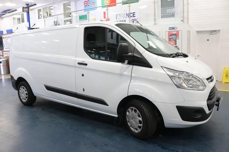 Used Ford Transit Custom Trend 130 HP (95 kW) 2017 White Van