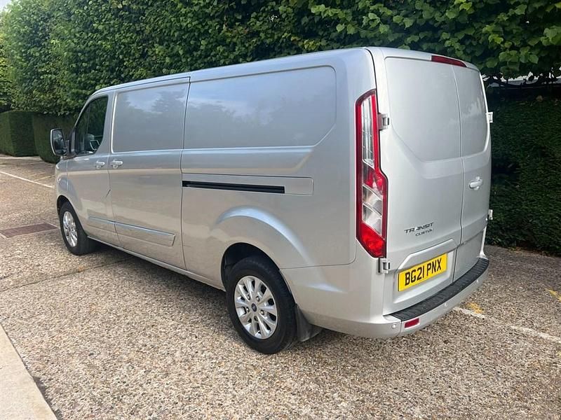 Used Ford Transit Custom Limited 128 HP (94 kW) 2021 Silver