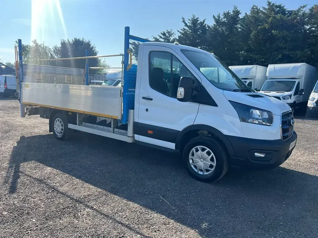 Used Ford Transit Trend 135 kW (184 HP) 2024 White Cabriolet