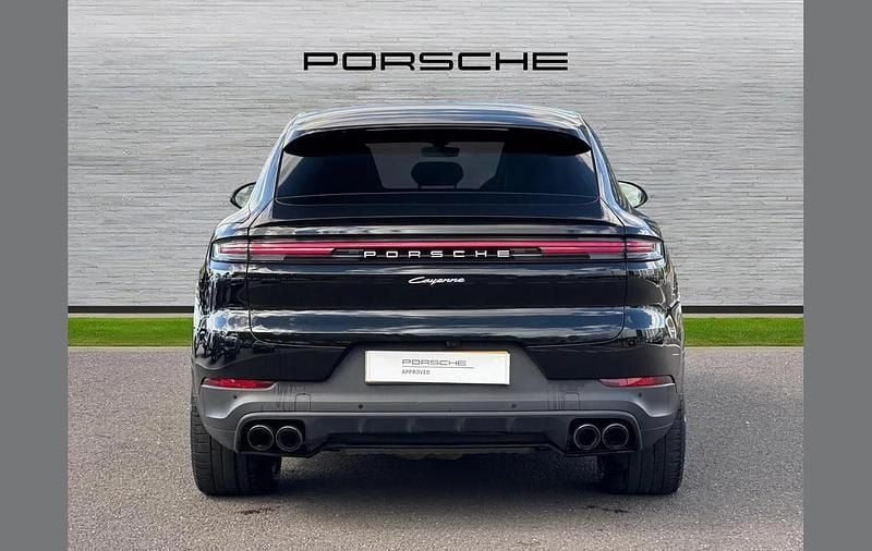 Used Porsche Cayenne 470 HP (345 kW) 2025 Black SUV