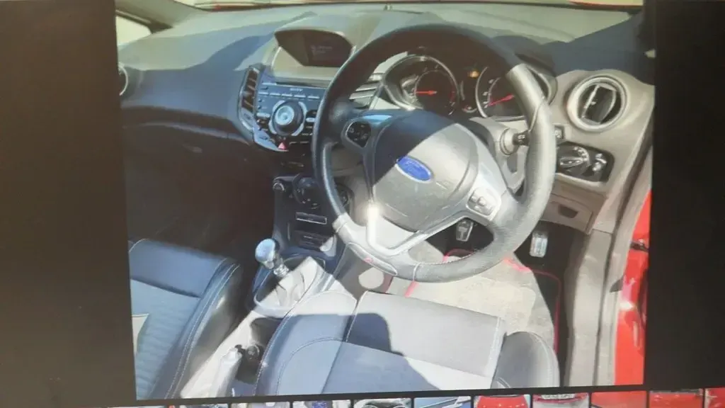 Usado Ford Fiesta ST 182 HP (133 kW) 2017 Vermelho Citadino
