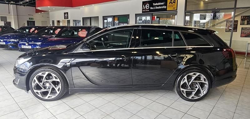 Used Vauxhall Insignia SRi 2017 Black Estate