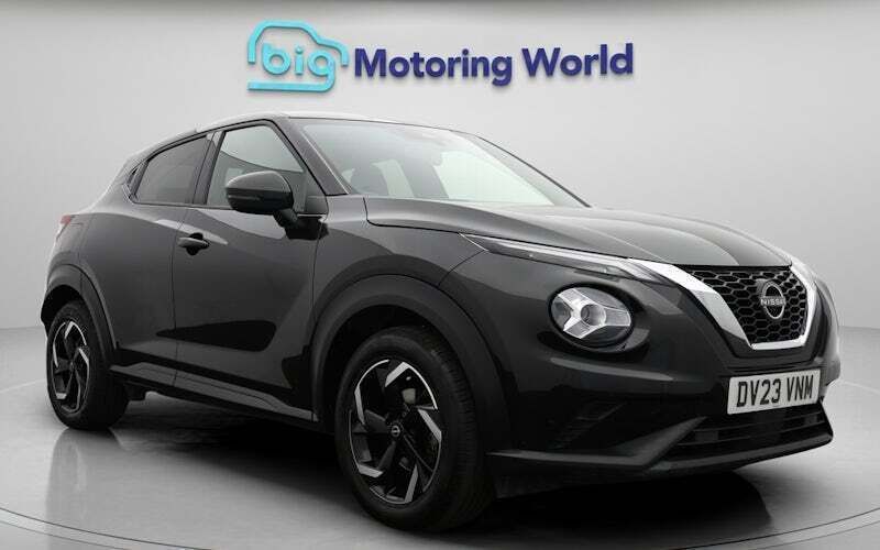 Black Used 2023 Nissan Juke N-Connecta SUV | £12,200 (Fair price) - Image 1/4