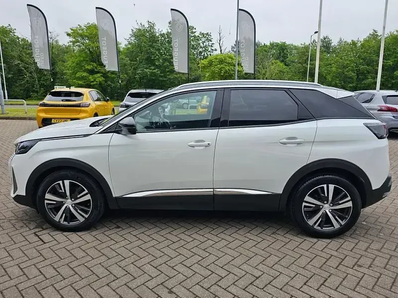 Second-hand Peugeot 3008 Allure 2024 Alb SUV
