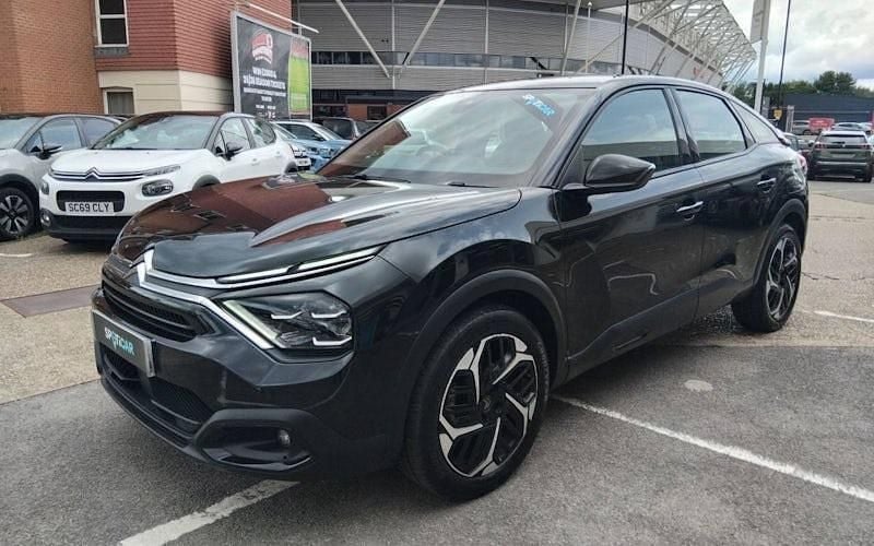 Used Citroën C4 PureTech 101 HP (74 kW) 2023 Hatchback