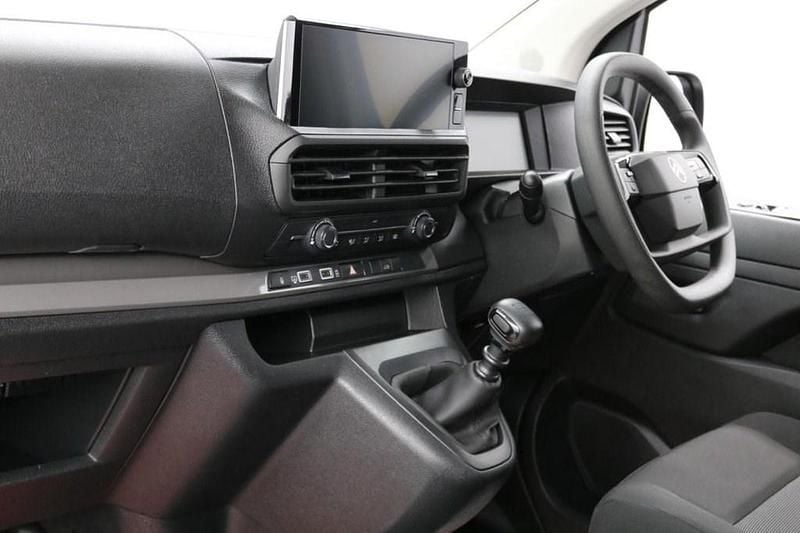 Begagnad Citroën Dispatch 120 HK (88 kW) 2025 Vit Minibuss