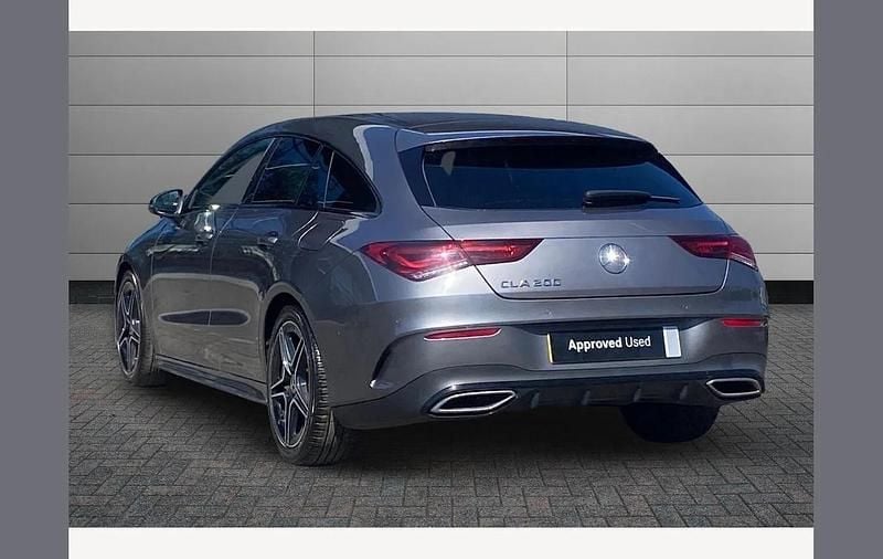 Used Mercedes CLA200 Executive 163 HP (119 kW) 2023 Grey Estate