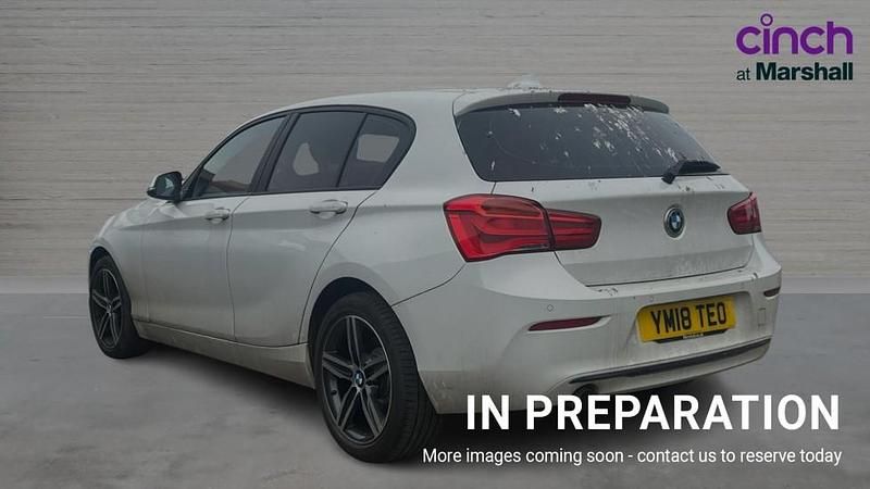 Used BMW 118 Sport Line 136 HP (100 kW) 2018 White Hatchback