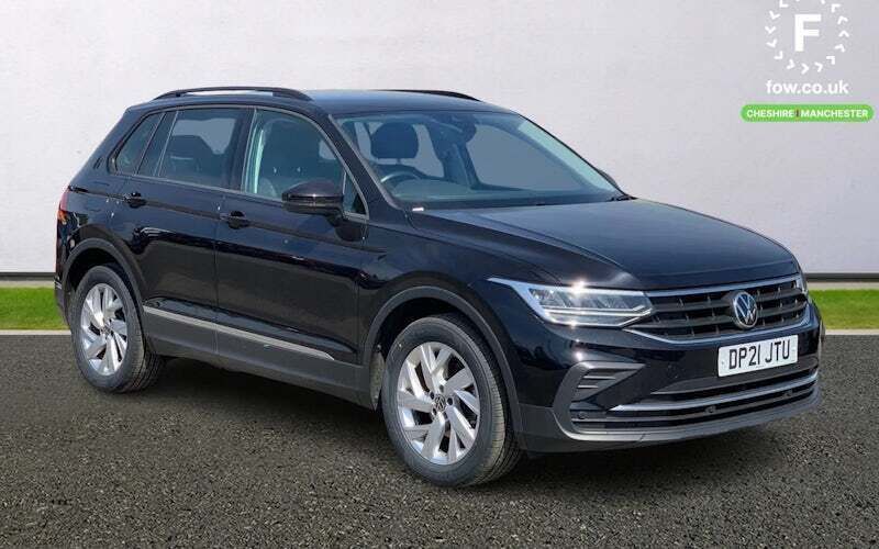 Used 2024 VW Tiguan Life SUV | £17,099 (Super price) - Image 1/4