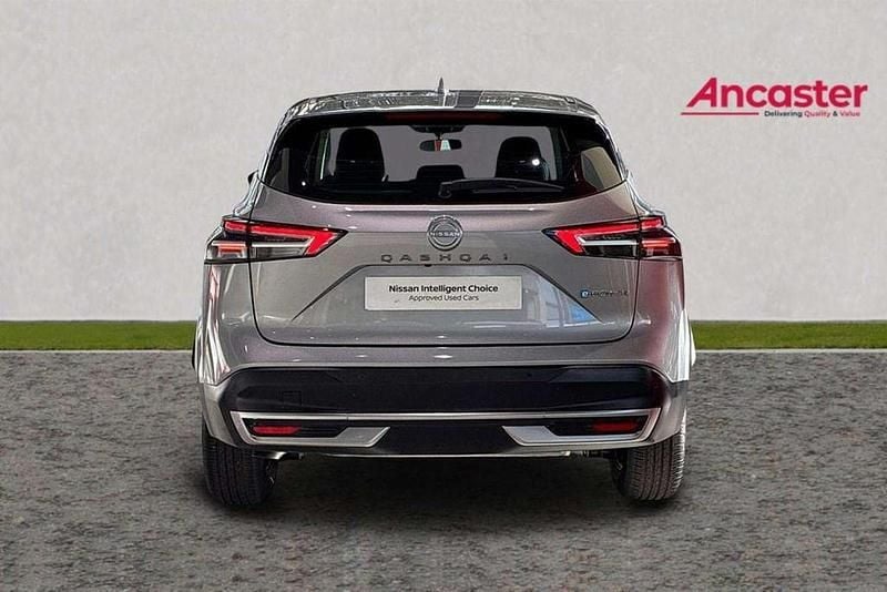 New Nissan Qashqai Acenta Premium 190 HP (139 kW) 2025 Blade silver SUV