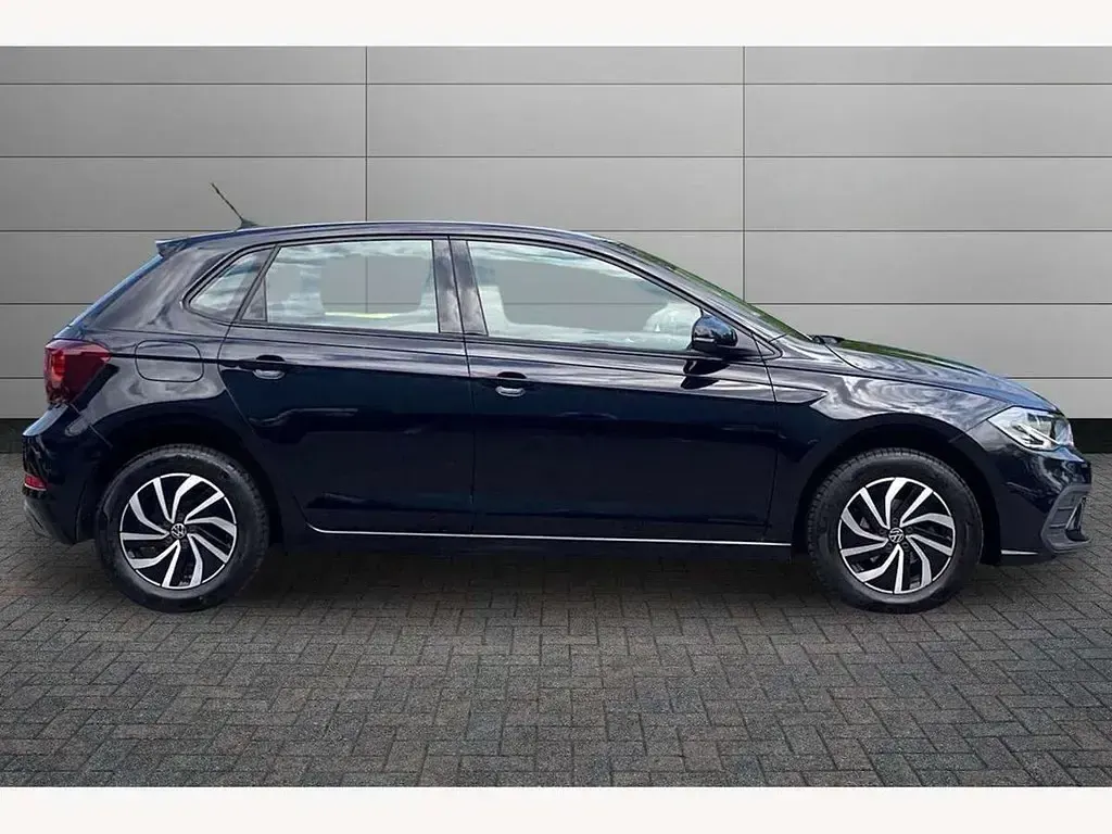 Używany VW Polo Life 80 KM (58 kW) 2023 Czarny Hatchback