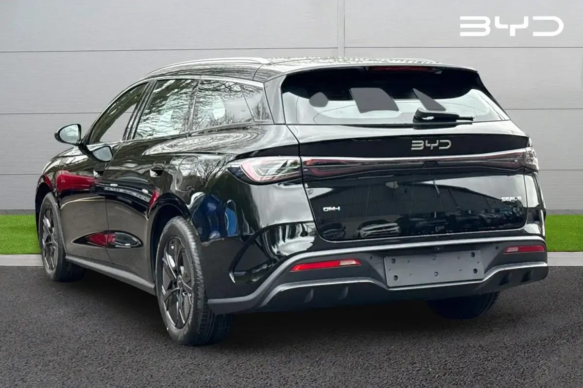 New BYD Seal Boost 218 HP (160 kW) 2025 Black Estate