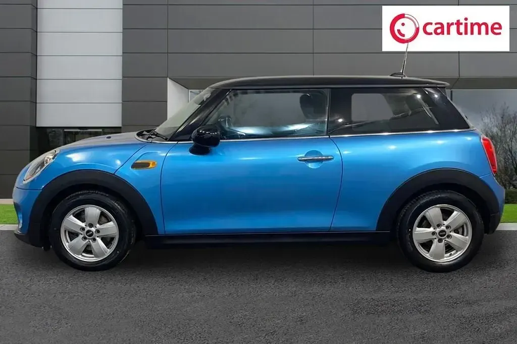Używany Mini Cooper Hatch 136 KM (100 kW) 2015 Niebieski Hatchback