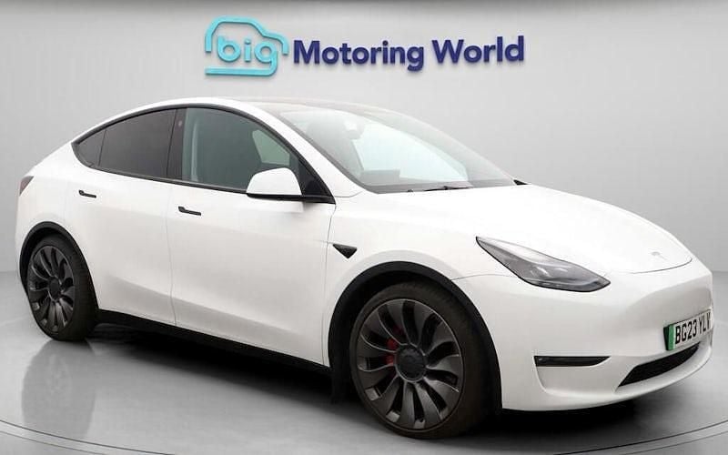 Used 2023 Tesla Model Y Performance SUV | £29,200 (Good price) - Image 1/4