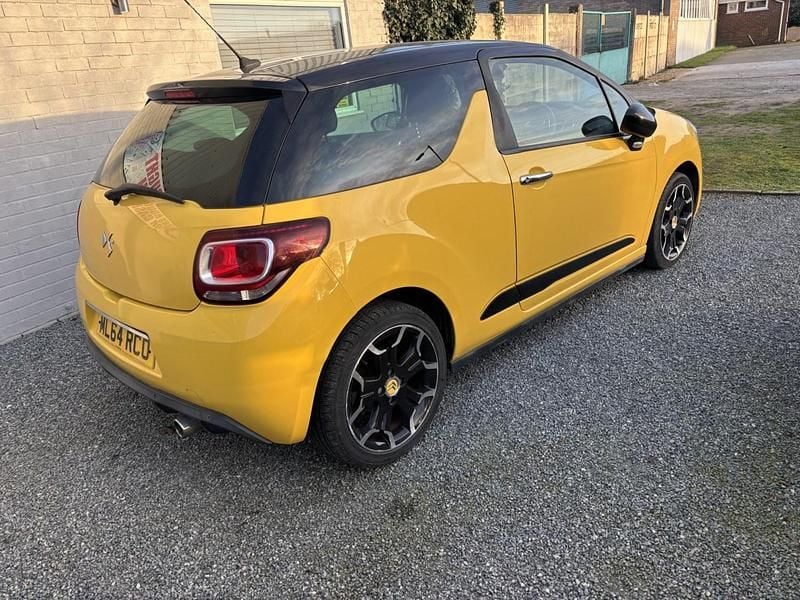Used Citroën DS3 120 HP (88 kW) 2014 Yellow Hatchback