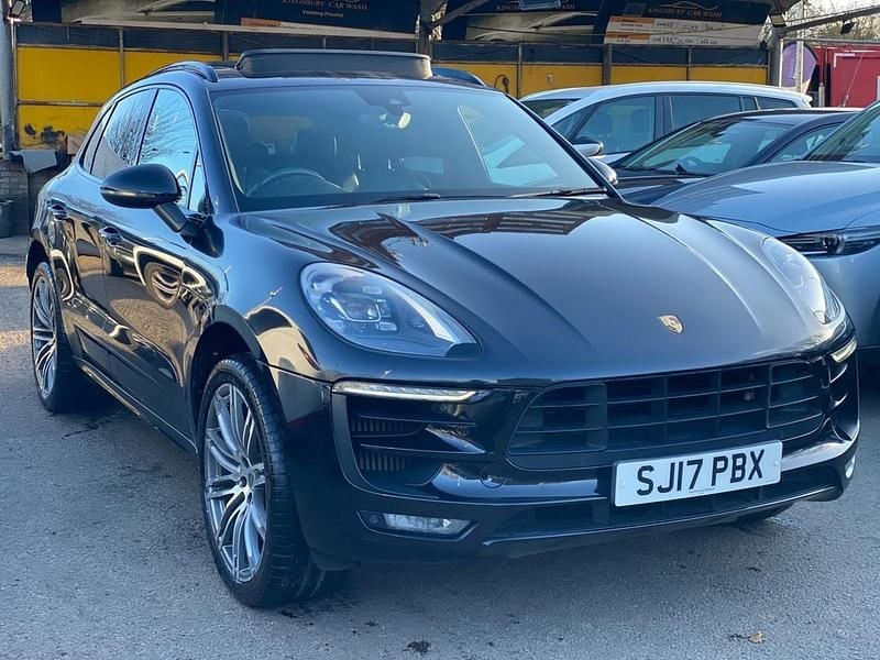 Black Used 2017 Porsche Macan SUV | £24,999 (Good price) - Image 1/4