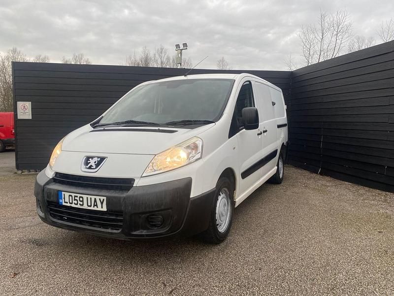 White Used 2009 Peugeot Expert Van | £2,495 (Fair price) - Image 1/4
