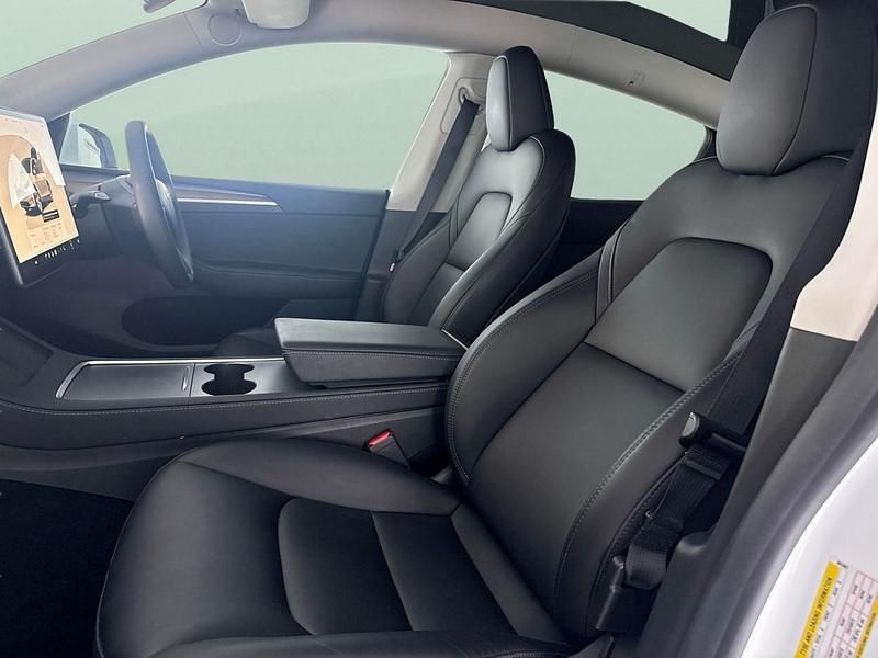 Used Tesla Model Y RWD 254 kW (346 HP) 2022 White SUV