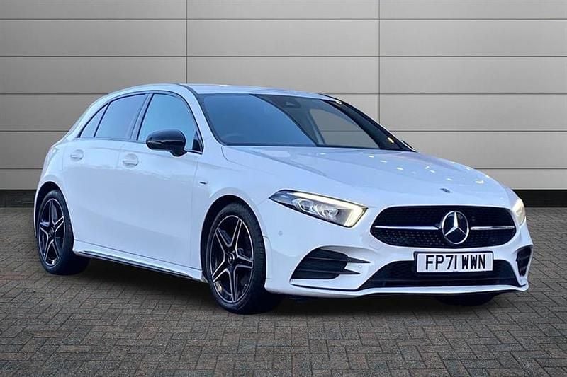 Digital white Used 2021 Mercedes A200 Executive Hatchback | £20,295 (A bit pricey) - Image 1/4