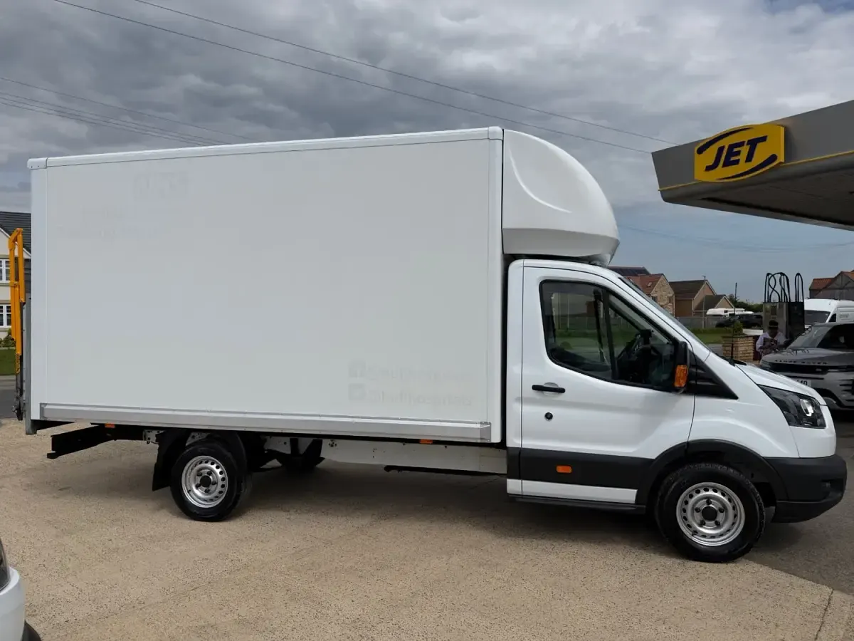 Usado Ford Transit 130 HP (95 kW) 2020 Branco