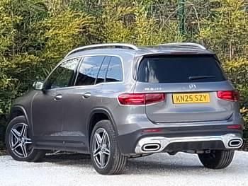 Begagnad Mercedes GLB200 Executive 163 HK (119 kW) 2025 Grå SUV