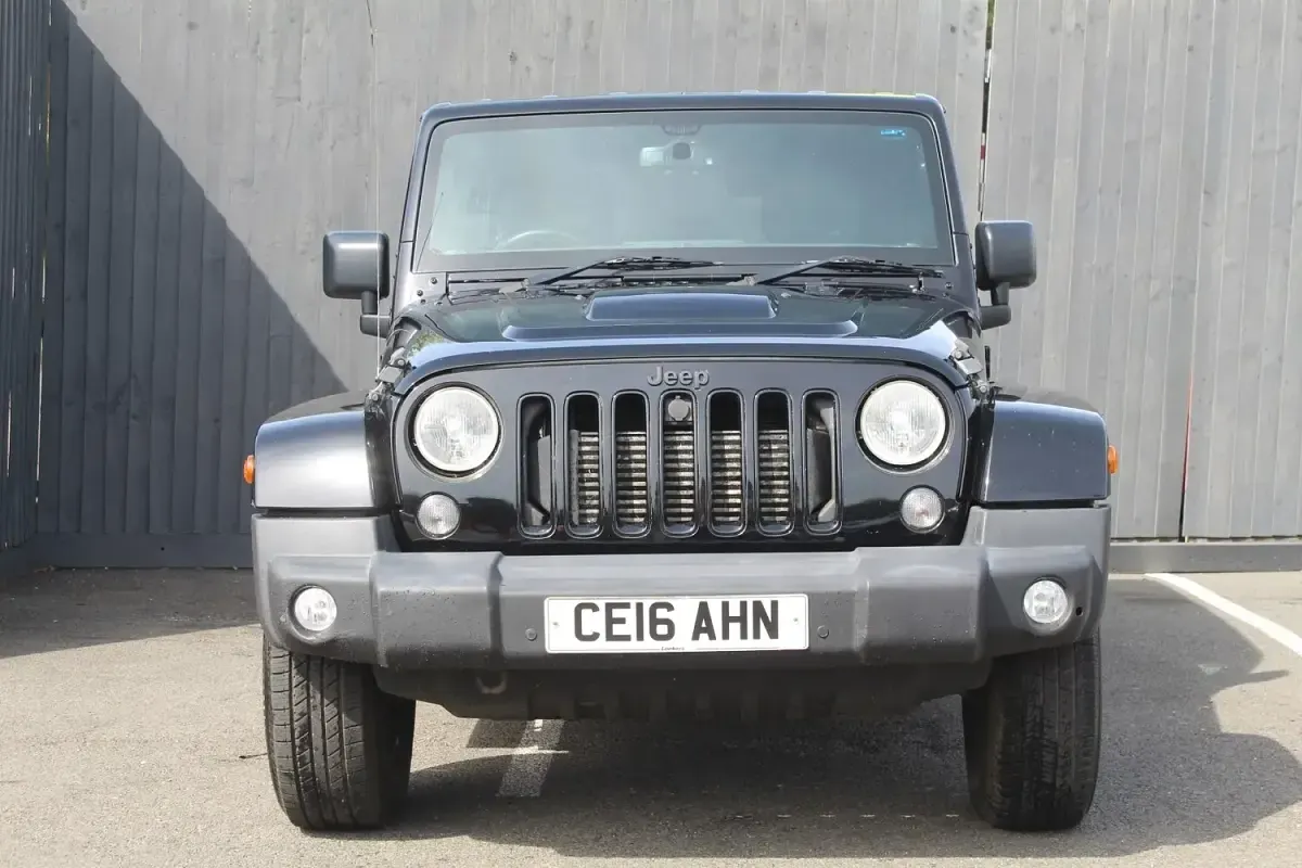 Used Jeep Wrangler 197 HP (144 kW) 2016 Black SUV
